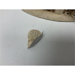 Thirty three Lilliput Lane models from the British collection and paint your own Children's Plaques, to include I am a little teapot, Gnome improvements, Dennis the Dragon, Bill and Ben, The Bobbins etc, some with boxes and deeds 