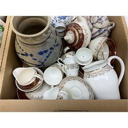 Twin handled cache pot in the style of Herend Hungary, stamped VA Portugal, decorated with birds upon branches, Mason's Ironstone large footed bowl in the Mandarin pattern, Spode Gainsborough bowl, Royal Doulton Bird of Paradise plate c1938 D4602, lustre plates, Aynsley, oriental style lidded vase, Portmeirion, lattice creamware, J & G Meakin Sol, Wedgwood, studio pottery, Spode York Minister boxed plate etc