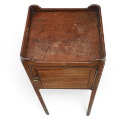 Georgian mahogany bedside cabinet of slender proportions, rectangular galleried top above a panelled cupboard door on square tapered legs 
