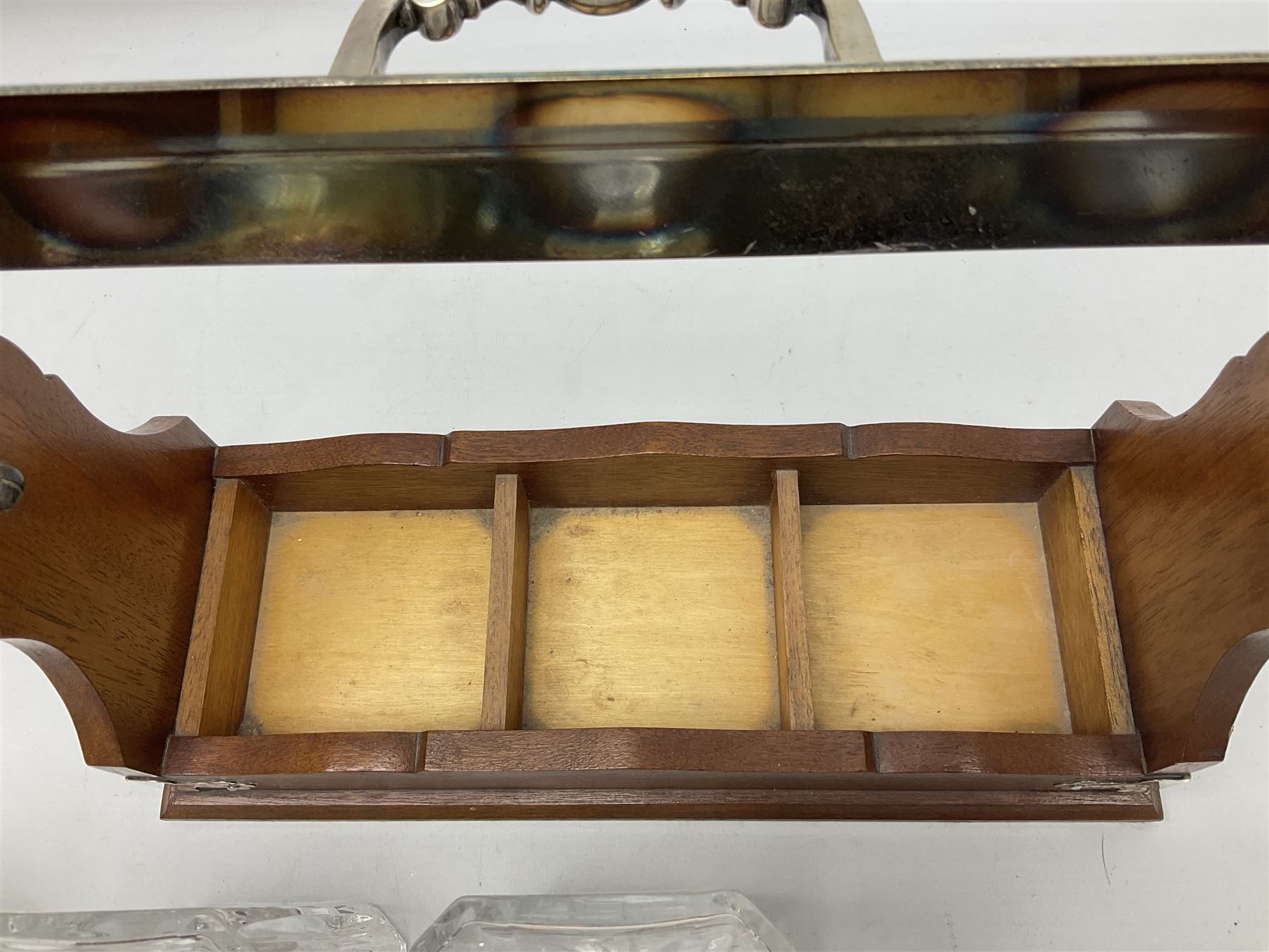 Edwardian silver plate mounted oak tantalus, containing three square sided cut glass decanters, complete with key, H33cm