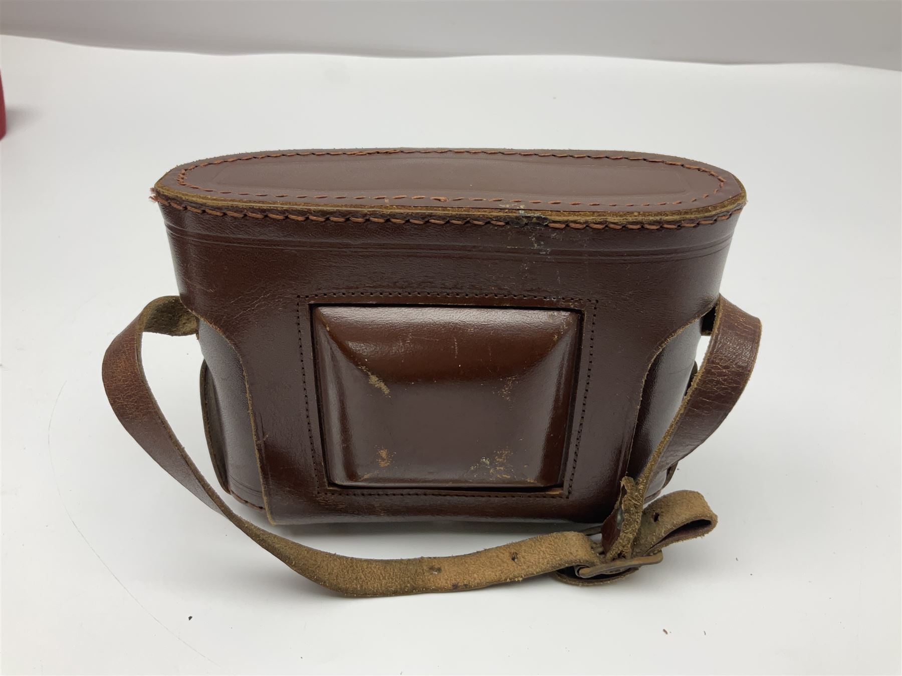 Canon EOS 50e camera body, serial no 8305671 with 'Canon Zoom EF 35-135mm 1:4-5.6' lens together with Halina 35X super camera body, with 'Halina Anastigmat f.c. 1:3.5 f=45mm' lens and other camera equipment 