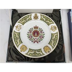 Five Spode Mulberry Hall limited edition Regimental commemorative plates - Parachute Regiment No.51/500; Gloucestershire Regiment No.38/500; Duke of Wellington's Regiment No.285/500; Royal Welch Fusiliers No.40/500; and Green Howards No.213/500; all boxed with certificates (5)