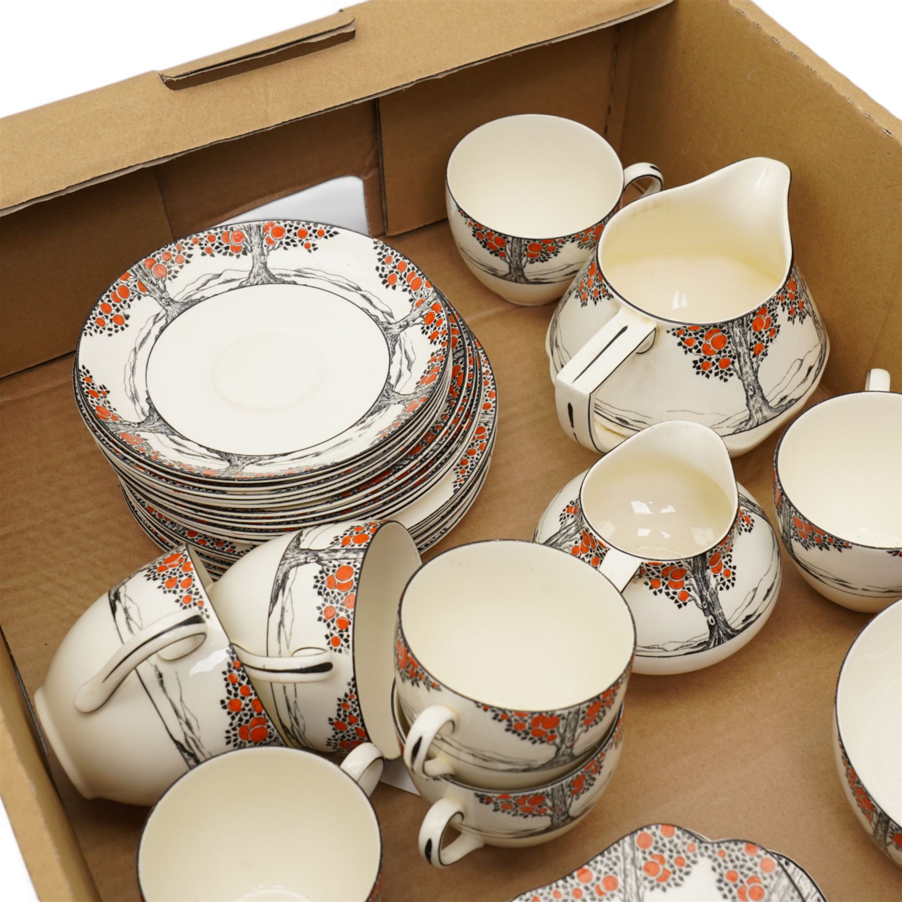 Crown Ducal 'Orange Tree' part service, comprising milk jug, cream jug, various sizes of teacups, saucers and plates 