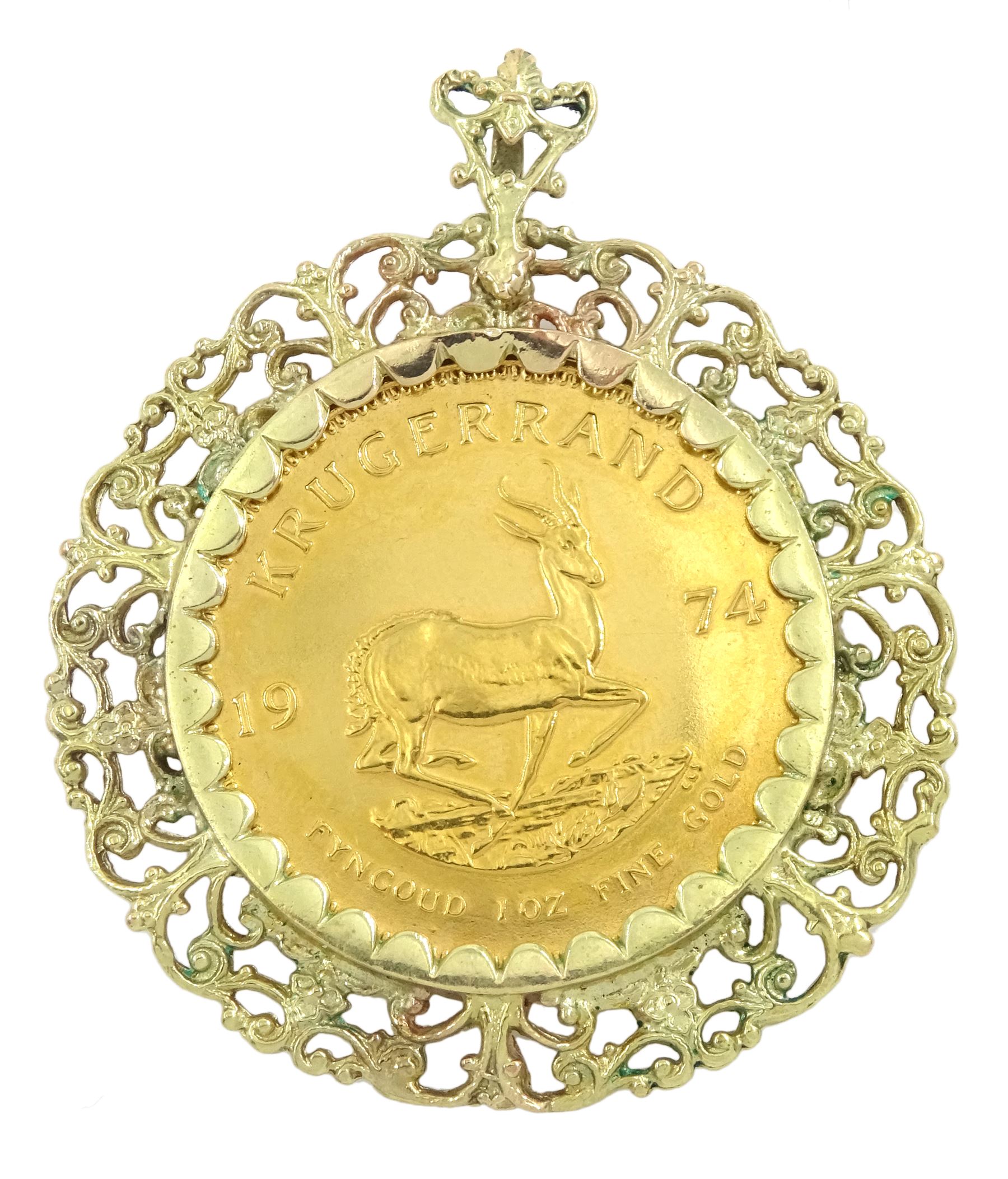 South Africa 1974 1oz fine gold Krugerrand, loose mounted in 9ct gold pendant, hallmarked