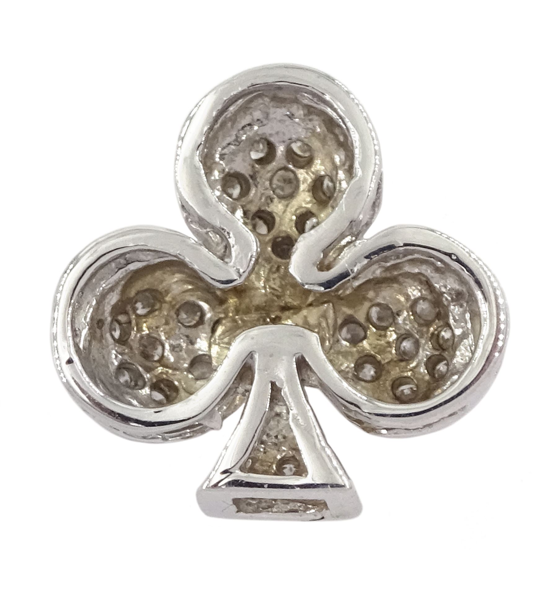14ct white gold club pendant, pave set with twenty-five diamonds