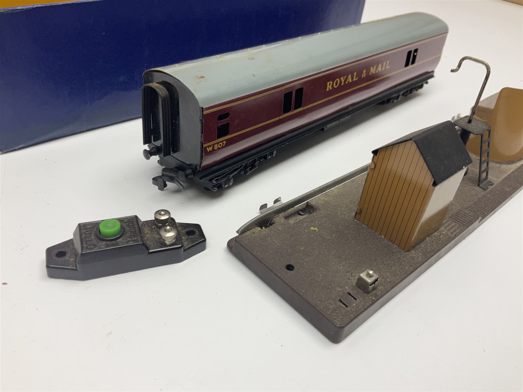 Hornby '00' gauge - LNER Heavy Goods Electric train Set with Class B12 4-6-0 locomotive No.8509, tender, seven wagons and accessories; boxed; Class 52 'Western' Diesel Hydraulic C-C locomotive 'Western Courier' No.D1062; Class 3F 'Jinty' 0-6-0 tank locomotive No.47606; and six goods wagons; two power controllers and oddments of track; all unboxed; together with Hornby Dublo TPO Mail Van Set with separate Line Side Apparatus and Junction Signals; all boxed
