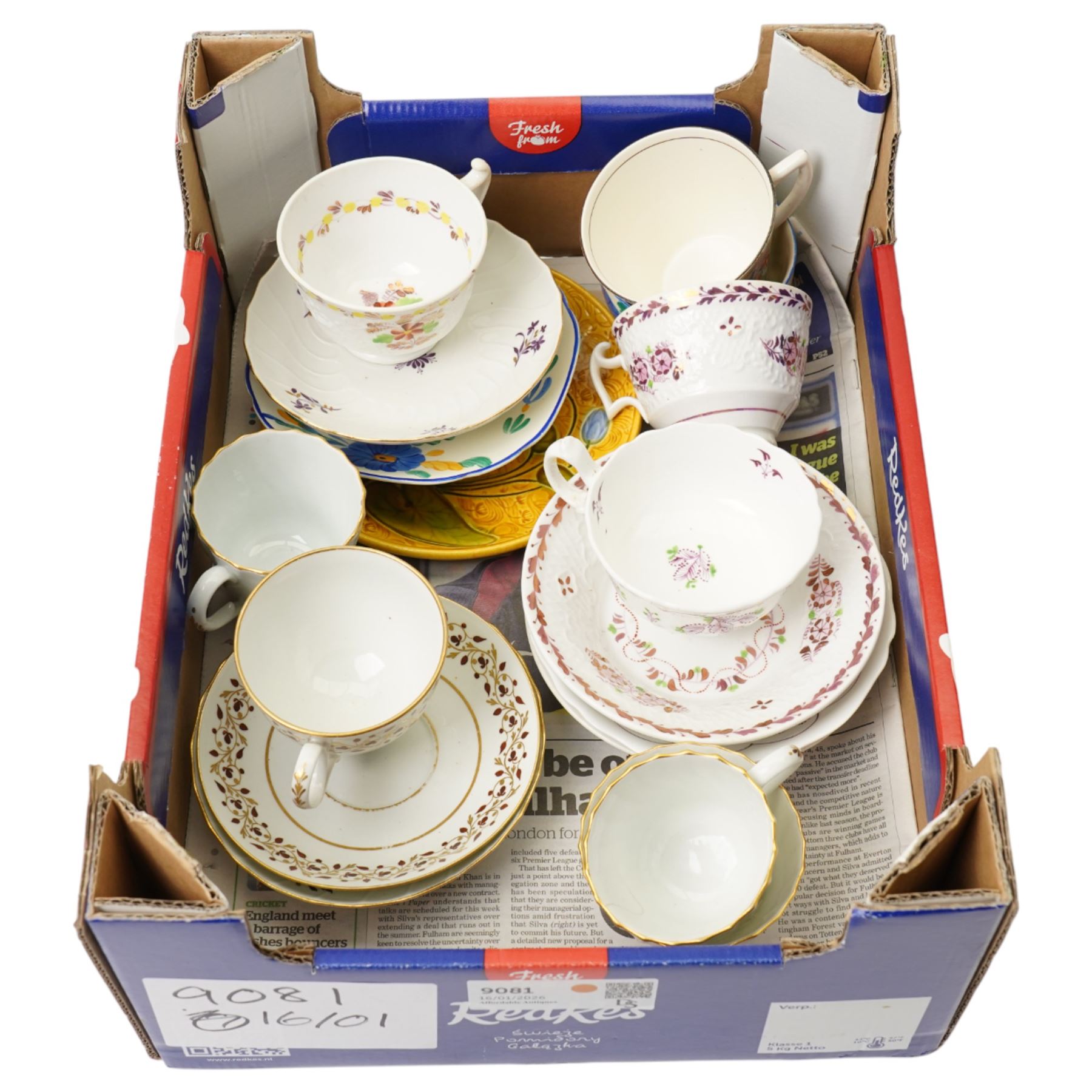 Collection of early 19th century and later tea wares, including Barr Flight & Barr teacup and saucer, and others 