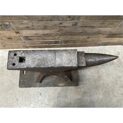 Blacksmiths anvil