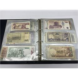 World and Great British banknotes to include Brazil, Canada, France, Germany, Ghana, Indonesia, Iraq, Hong Kong, Hungary, Japan, Vietnam, Zimbabwe, a collection of Chinese ‘Hell Money’, and quantity of ‘De La Rue Systems’ test notes, housed in ring binder and loose