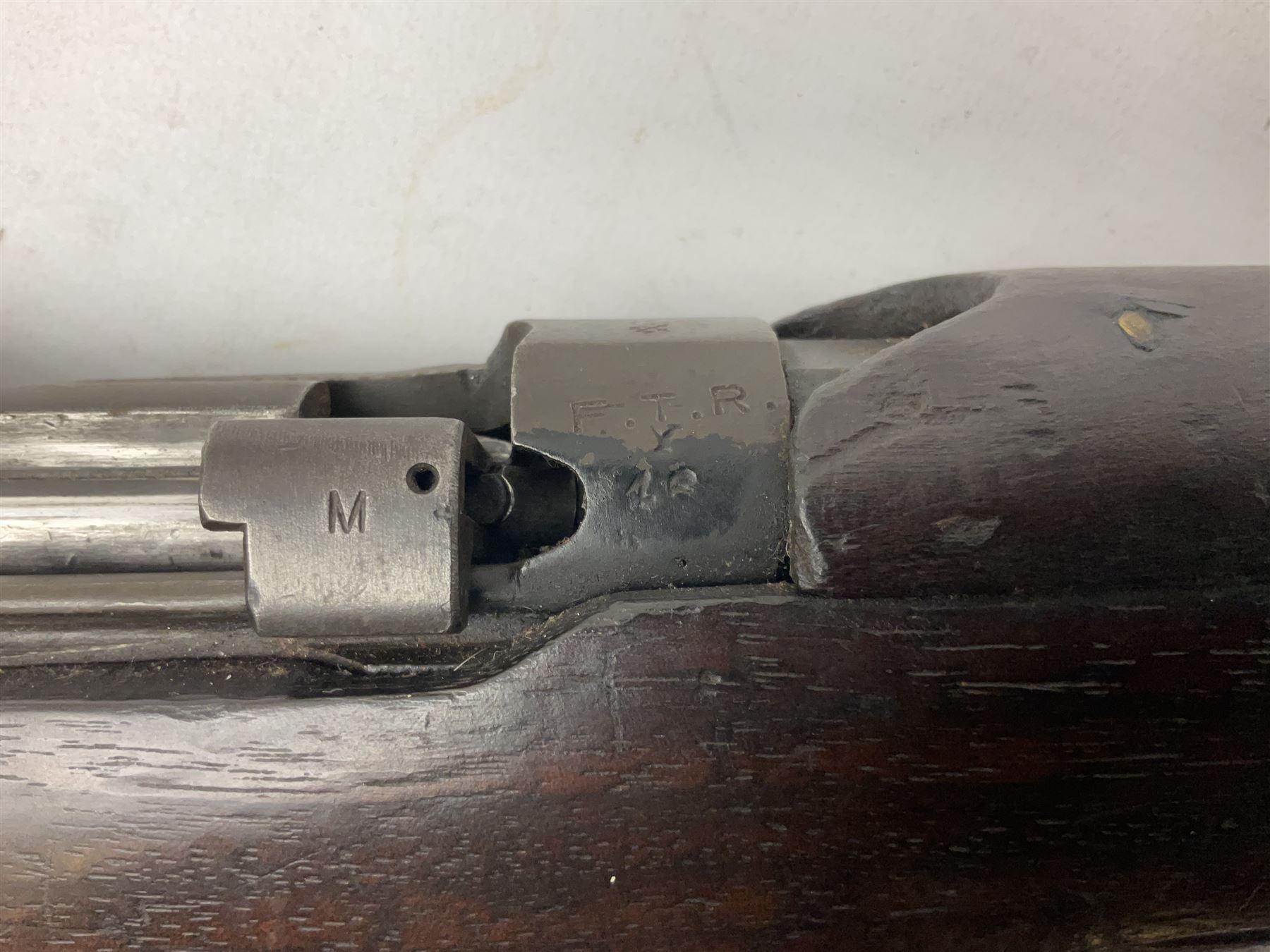 WW1 Lee Enfield SMLE bolt-action rifle, dated 1918, with single barrel band and bayonet fitting L113cm FIREARMS CERTIFICATE REQUIRED OR RFD