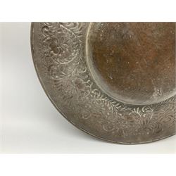 Arts and Crafts Keswick School of Industrial Arts copper charger, decorated with planished centre and repousse scrolling foliate tendrils to rim, D44cm