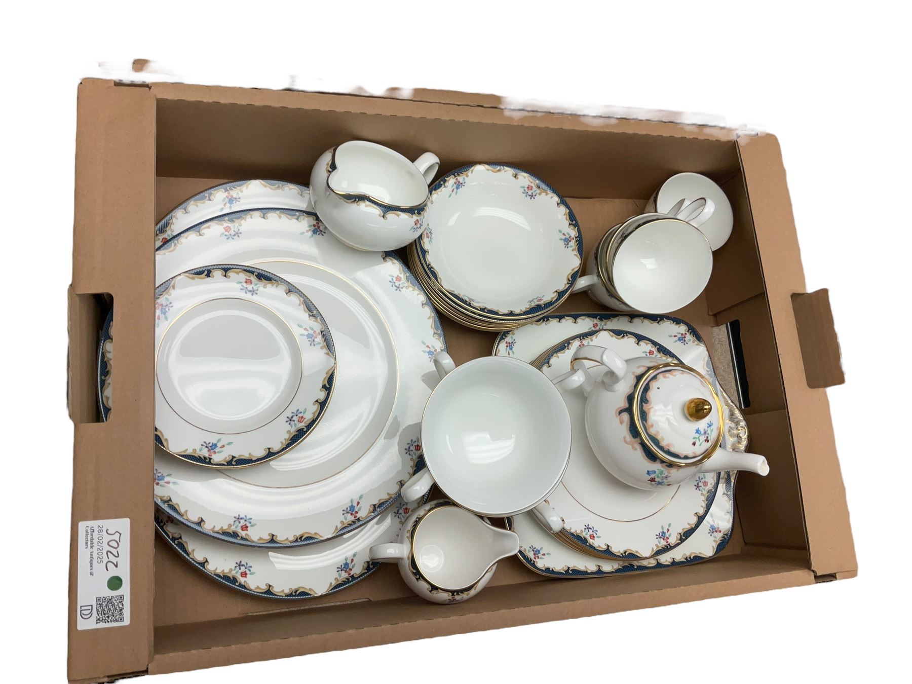  Wedgwood Chartley pattern dinner service for six, including dinner plates, dessert plates, six twin handled soup bowls etc, together with a near matching teapot