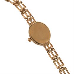 Sovereign ladies 9ct gold quartz watch, on integral 9ct gold bracelet, hallmarked, with additional links