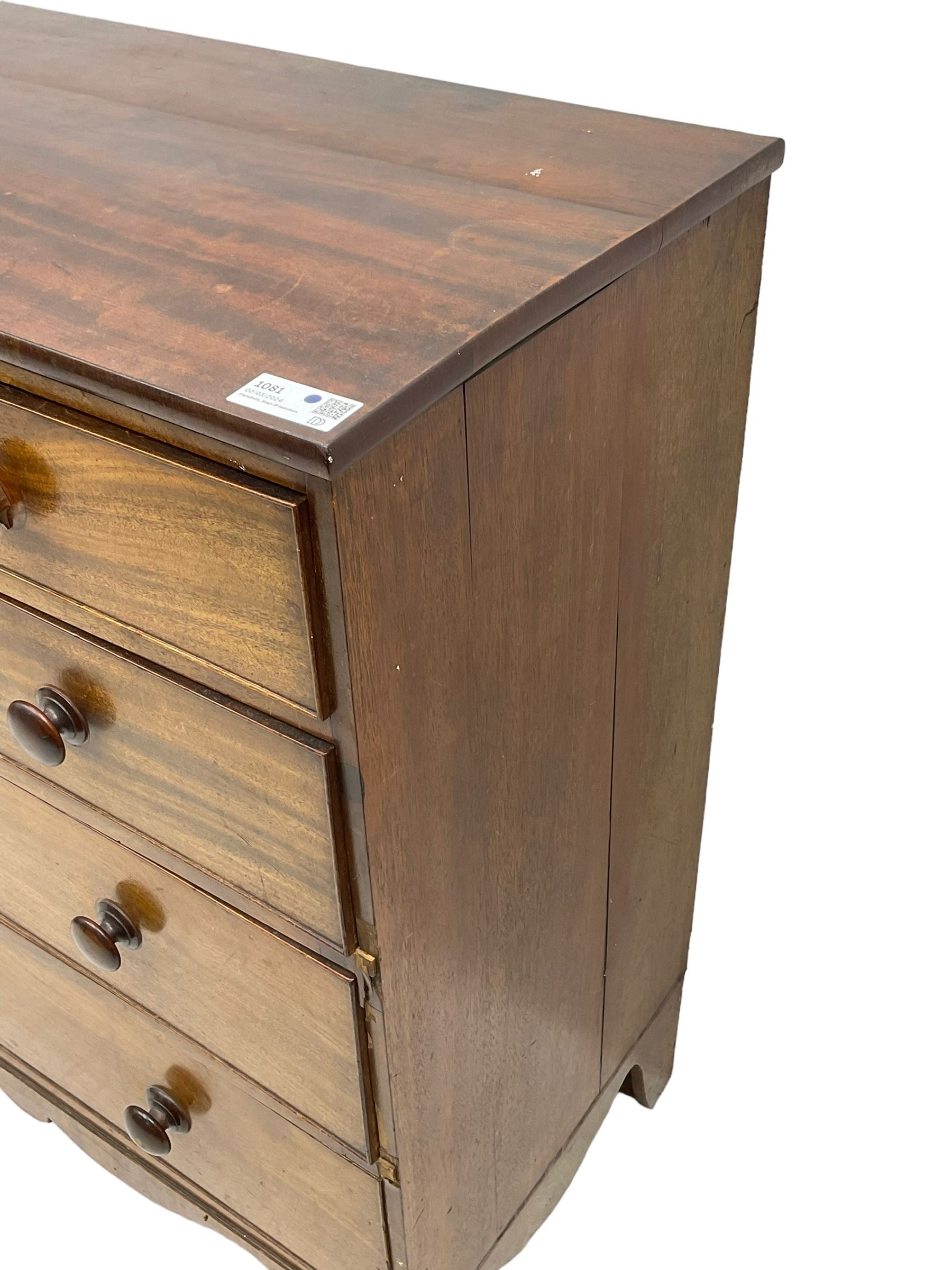 19th century mahogany straight-front chest, fitted with two short over three long cock-beaded graduating drawers, on splayed feet