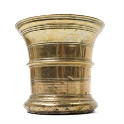 18th century large bell metal mortar with ribbed body and flared rim H21cm x D22cm