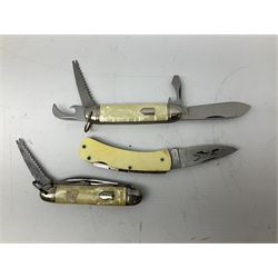 Eighteen pocket knives including examples by Richards of Sheffield, knife  commemorating the Royal Wedding 29th July 1981 etc