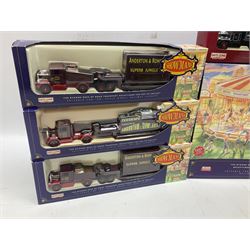 Seventeen modern die-cast models comprising six Lledo Showman's Collection including Burrell Showman's Steam Wagon with Carousel; ten Days Gone Trackside vehicles; and Days Gone Pickfords Removals set; all boxed (17)