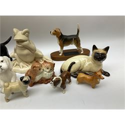 Beswick figures to include, english setter 'Bayldone Baronet', model no 973, collie, model no 1791, sheepdog, model no 1792, black labrador, model no 1548, Irish red setter, model no 966, Connoisseur Beagle on a wooden plinth 1933B, frog in cream matt, model no 368, etc 