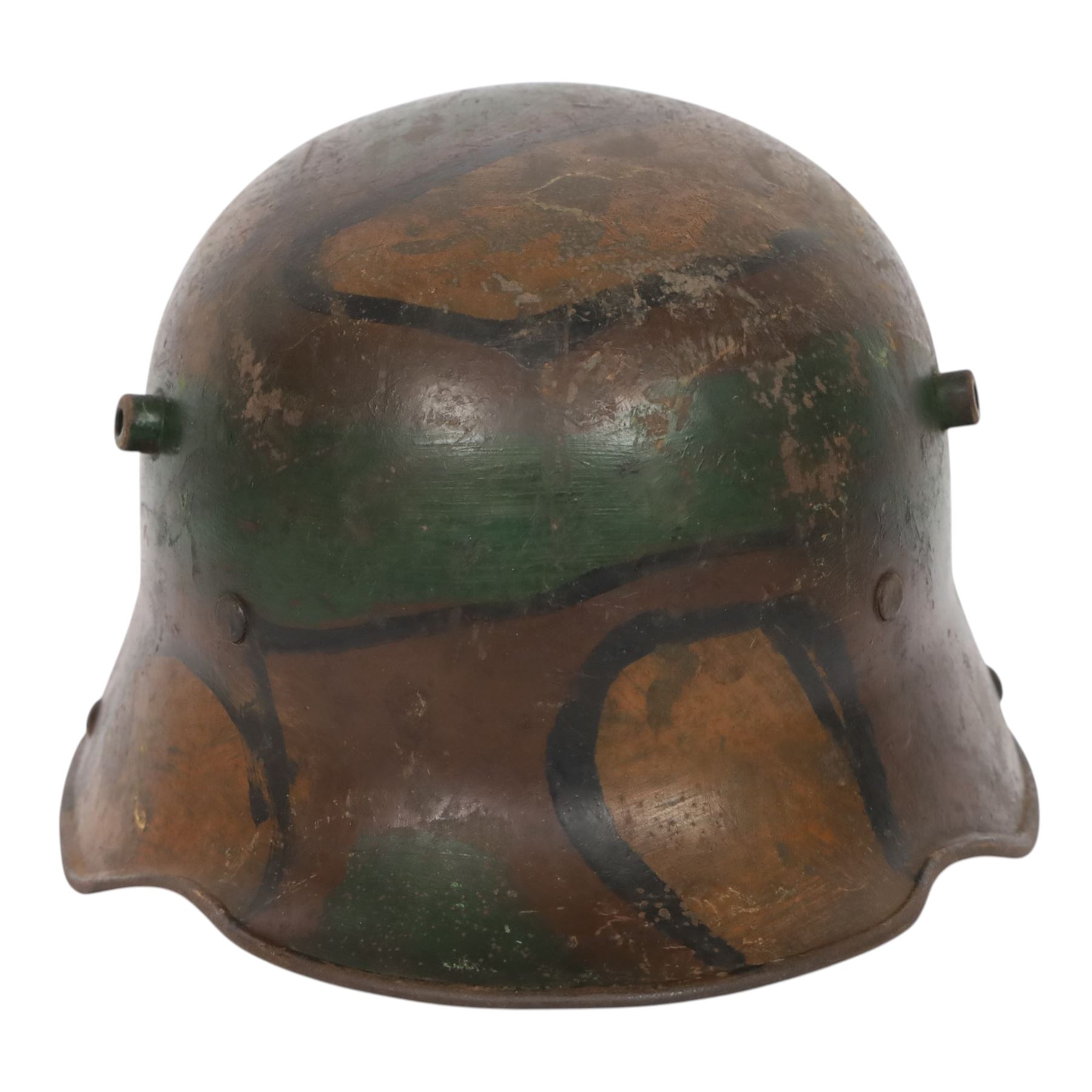 WWI German camouflage M16 helmet, with camouflage painted finish to the skull in green, brown and ochre colours with black separation lines