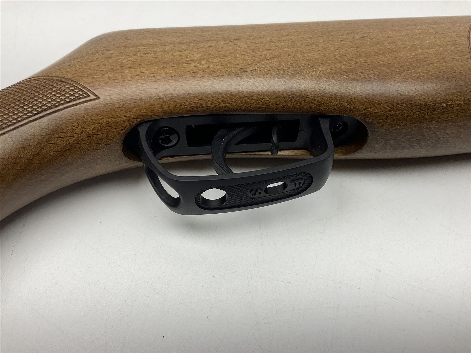 BSA Meteor Mk7 .22 air rifle with break barrel action L110cm overall no.WE-331279-14; in original cardboard box NB: AGE RESTRICTIONS APPLY TO THE PURCHASE OF THIS LOT.