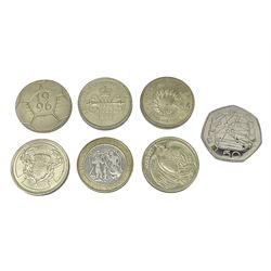 Queen Elizabeth II United Kingdom dual dated 1992/1993 fifty pence coin, five old style two pound coins including 1989 'Bill of Rights' etc and an Isle of Man 2002 two pound coin (7)