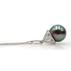  Suite of Rhapsody platinum Tahitian pearl jewellery, ring, pair screw back earrings and pendant necklace all stamped PT950  