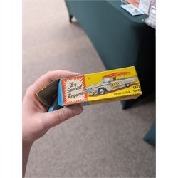 Corgi Toys Ford Thunderbird Bermuda Taxi no. 430, white body with yellow lettering with red and green plastic canopy, boxed