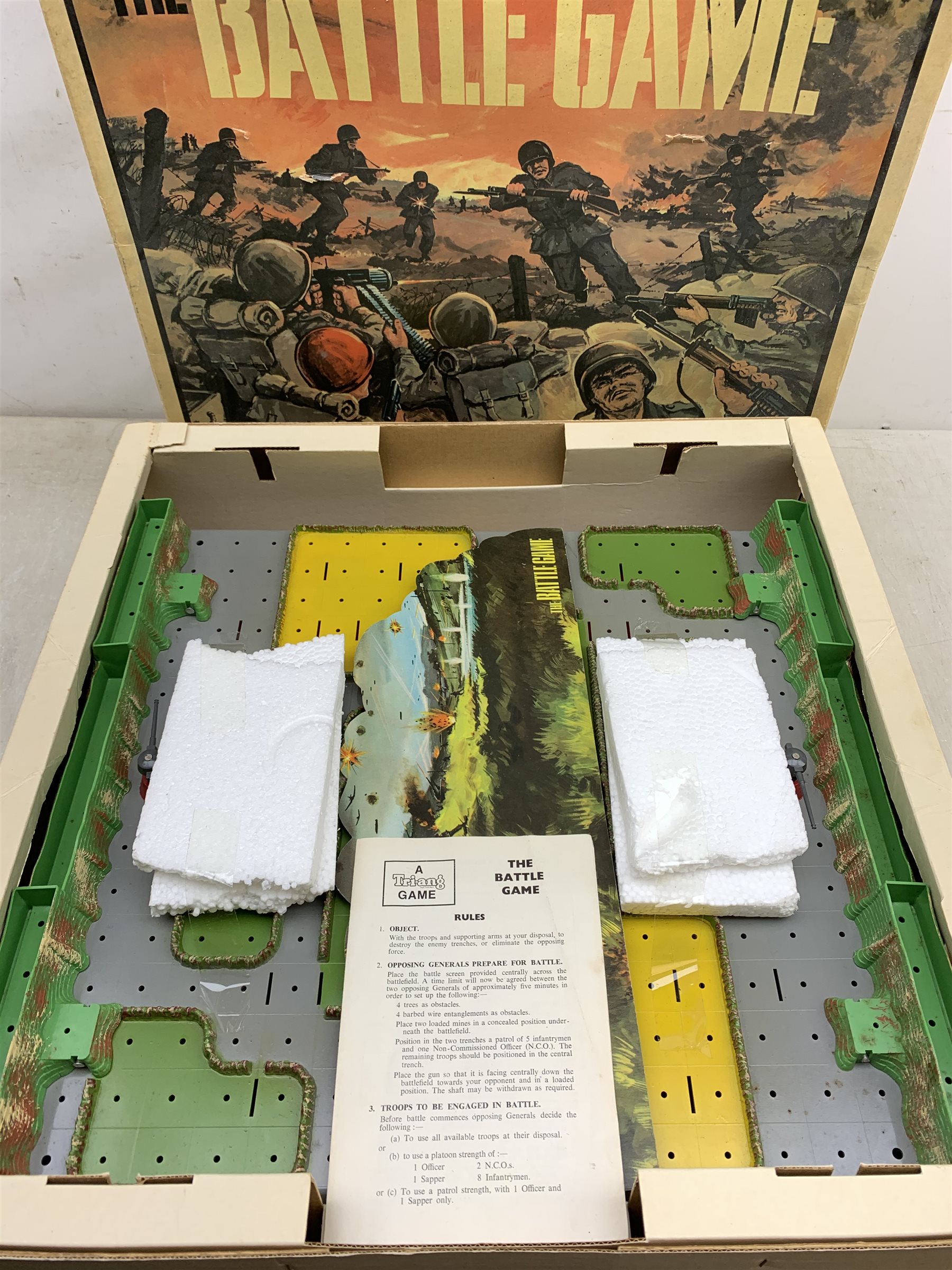 Tri-ang The Battle Game; Airfix D-Day Operation Overlord construction kit; three other unmade Airfix construction kits; and quantity of empty boxes