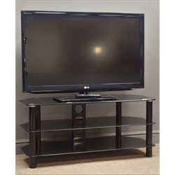  LG 42LD450 television with stand (This item is PAT tested - 5 day warranty from date of sale)  