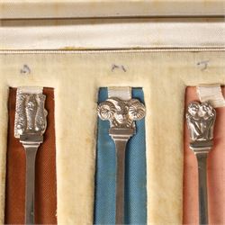 Cased set of silver Signs of the Zodiac spoons each with a different terminal L11cm London 1964 Maker Joseph Gloster Ltd