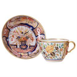 Five 19th century Imari palette tea cups and saucers, comprising Chamberlain Worcester example decorated in the 240 Japan or Nelson pattern circa 1810, Worcester Flight, Barr & Barr example circa 1820, Spode 1220 pattern circa 1805, and further pair, probably Coalport, each cup approximately H6cm D8cm, saucer D14cm
