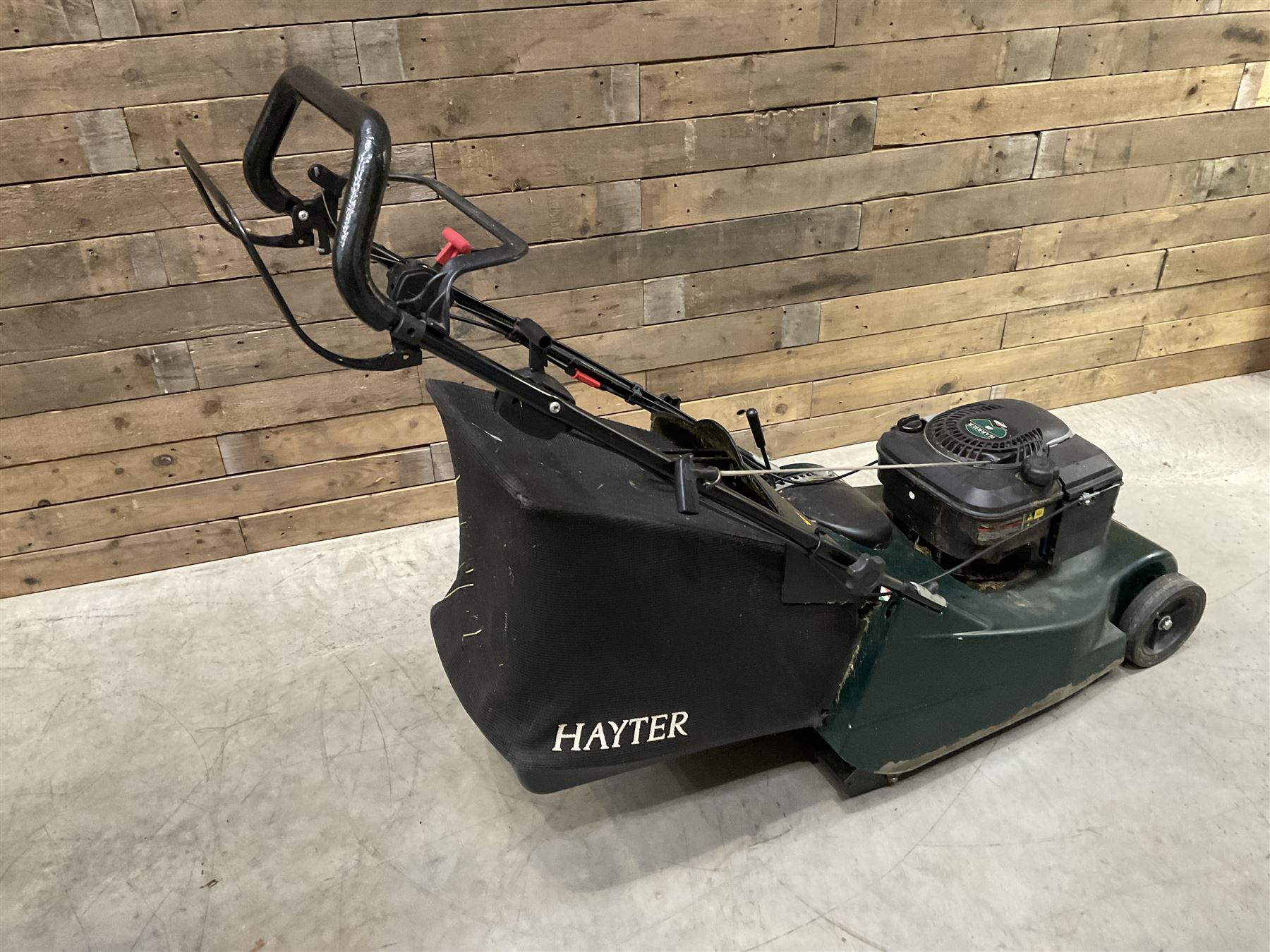 Hayter Harrier 48 lawnmower 