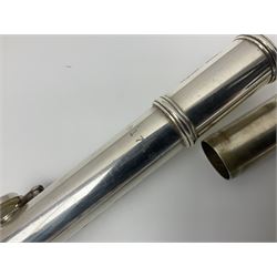 Boosey & Hawkes London Regent three-piece flute, serial no.345447; in B&H Bandhite hard carrying case; and Deg Music Company Inc. USA Claudel Model three-piece flute, serial no.491718, in hard carrying case (2)