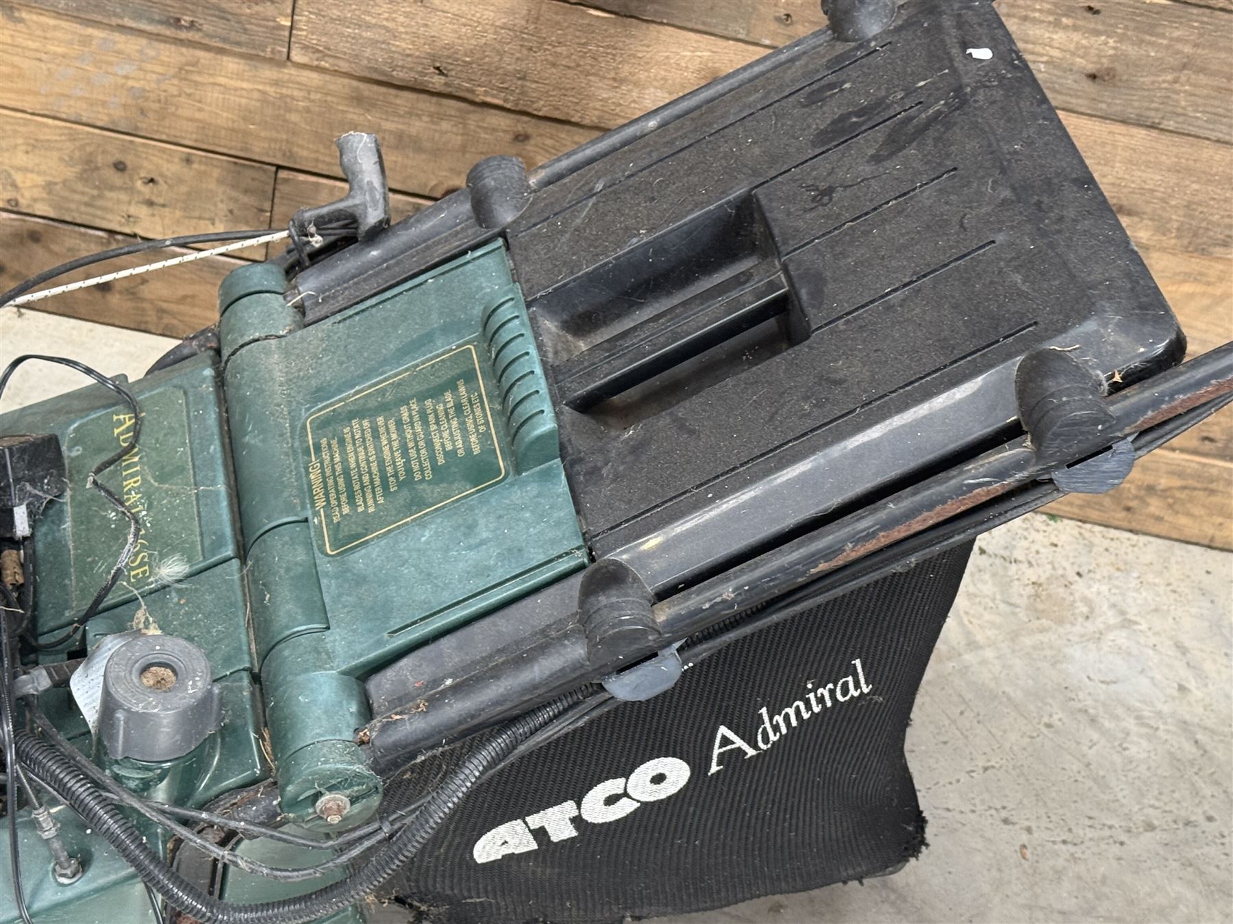 Atco Admiral16 SE petrol lawnmower