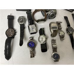Collection of gentlemans wristwatches, including Lorus and Sekona, and costume jewellery