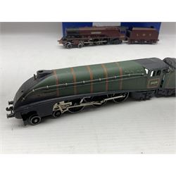 Hornby Dublo - 3-rail - EDL2 Duchess Class 4-6-2 locomotive 'Duchess of Atholl' No.6231 in LMS maroon; Class A4 4-6-2 locomotive 'Silver King' No.60016 in BR green with associated tender; and re-named Class A4 4-6-2 locomotive 'Lord Faringdon' No.60034 in matt green and BR gloss green tender; each in modern collector's plain blue box (3)