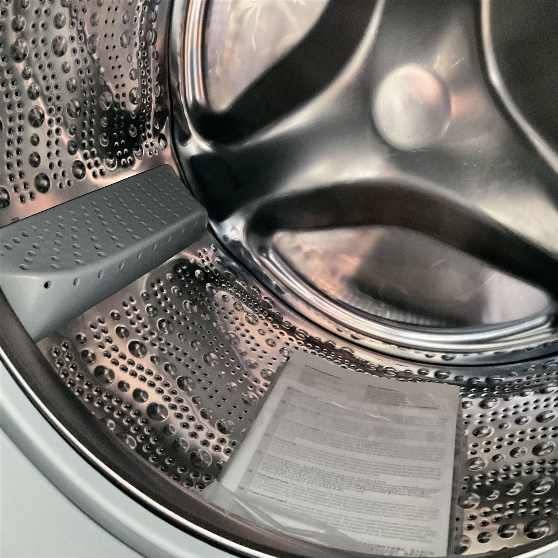 Siemens WM14Q360GB VarioPerfect iQ300 Washing Machine  - THIS LOT IS TO BE COLLECTED BY APPOINTMENT FROM DUGGLEBY STORAGE, GREAT HILL, EASTFIELD, SCARBOROUGH, YO11 3TX