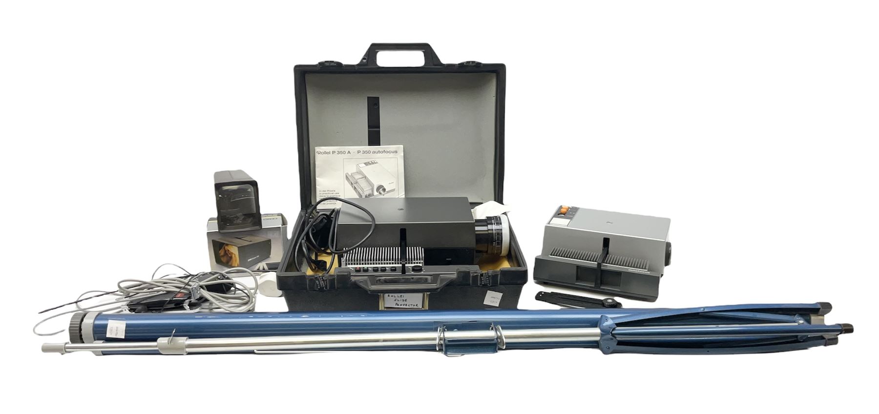 Cased Rollei projector together with a palar projector screen, autofocus slide projector and cenei scoper 360 