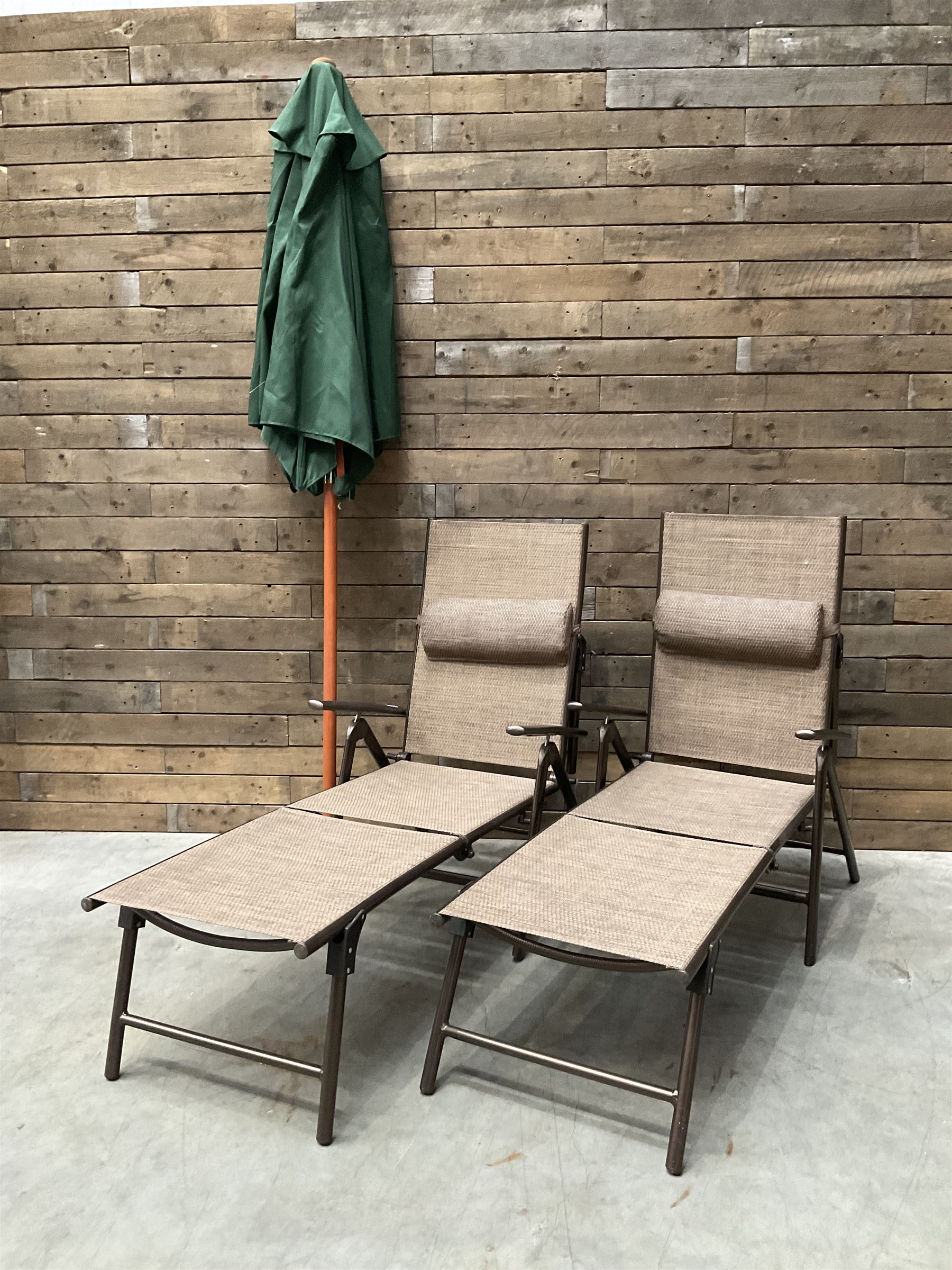 Two Pagoda garden sun lounger, with parasol