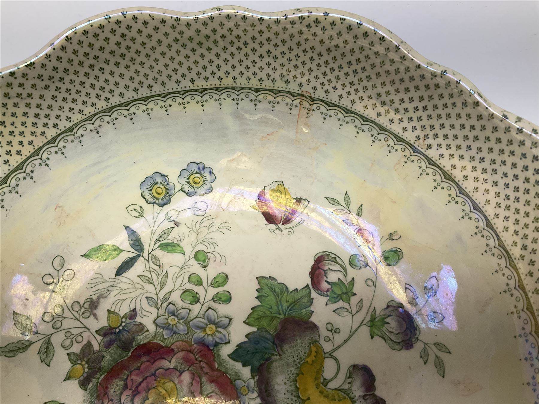 Five pieces of Masons Ironstone 'Paynsley' pattern lustre ware, comprising large ginger jar and cover, footed bowls, two jugs, and pin dish