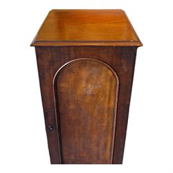 Entomology: Entomology Collectors Cabinet, housing a collection of approximately one thousand moths of the world specimens, a twenty drawer mahogany collectors cabinet, each draw with protective glass cover, enclosed within a fine quality flame mahogany cabinet with single hinged door, inside the door makers label reads 'J. Thorne cabinet maker ... insect cabinet and entomology boxes of every description made on the most improved principles and on the shortest notice', cabinet H122, W51cm D48cm, draw size D41cm, L43cm, H5cm 