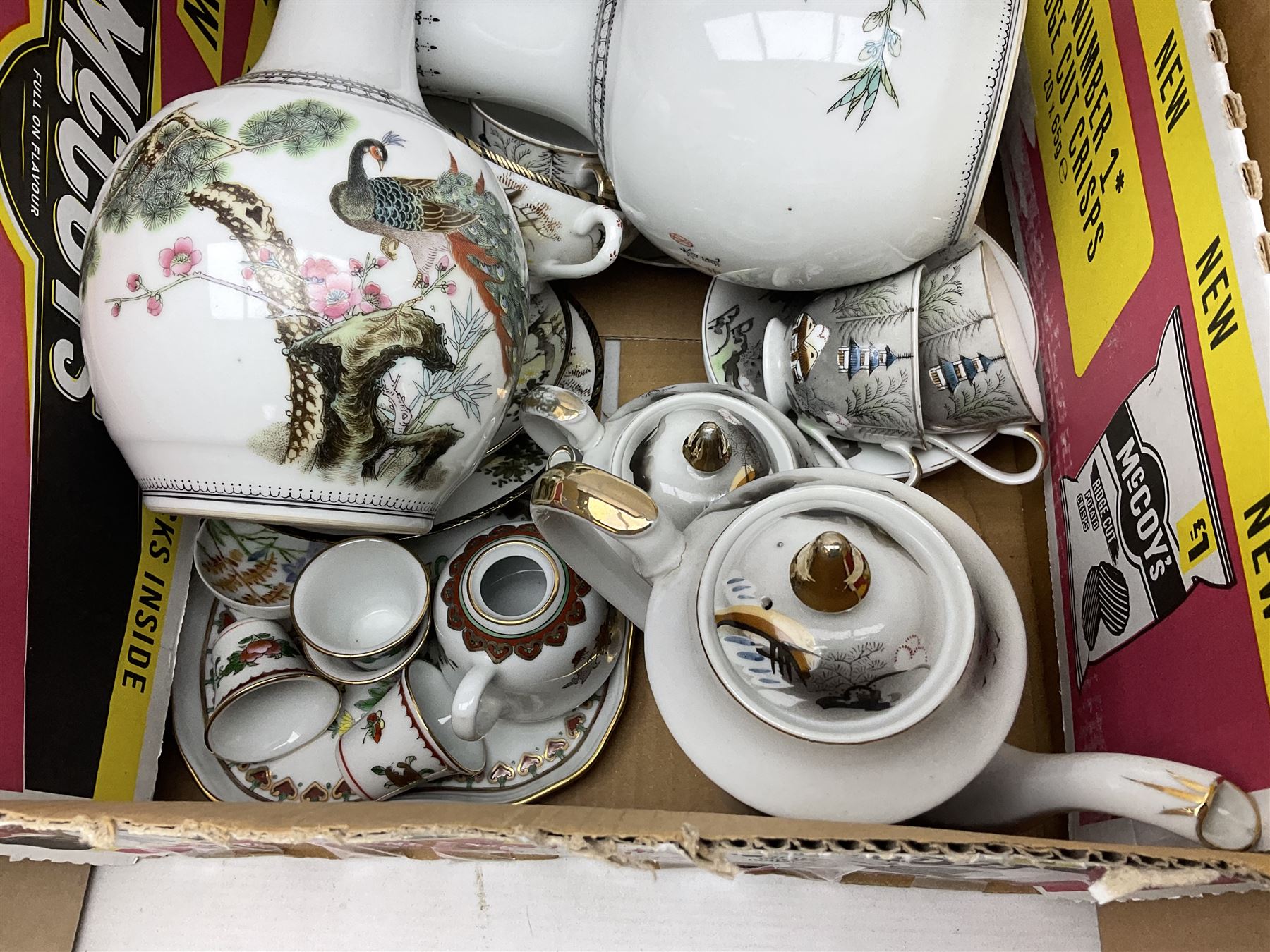 Quantity of ceramics to include Limoges egg box decorated with flowers, Limoges miniature furniture, Beswick bulldog and blue tit figures, Royal Worcester Palissy, pair of Chinese vases, Japanese tea wares, collection of thimbles, Crown Staffordshire, teawares, together with two Murano style glass clowns etc