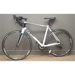  Giant Defy Aluxx road bike, Shimano front and rear mechs and shifters, 16-Speed  
