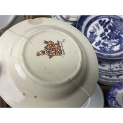 Copeland Spode Chinese Rose pattern dinner and tea wares, including teapot, dinner plates, cups etc, together with Royal Worcester Evesham pattern tureen and pie dish, Royal Worcester Astley pattern tureen, Johnson Bros Indies pattern dinner plates, collection of drinking glasses and other ceramics, etc, in four boxes 