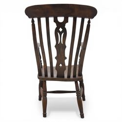 Traditional design elm farmhouse chair, a vase splat flanked by turned spindles, on turned supports united by a H stretcher