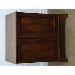  Regency mahogany floor standing Coin collectors cabinet, reeded top above a pair of ebony strung doors with eleven graduated fitted drawers on outsplayed bracket feet, W58cm, D39cm, H68cm  