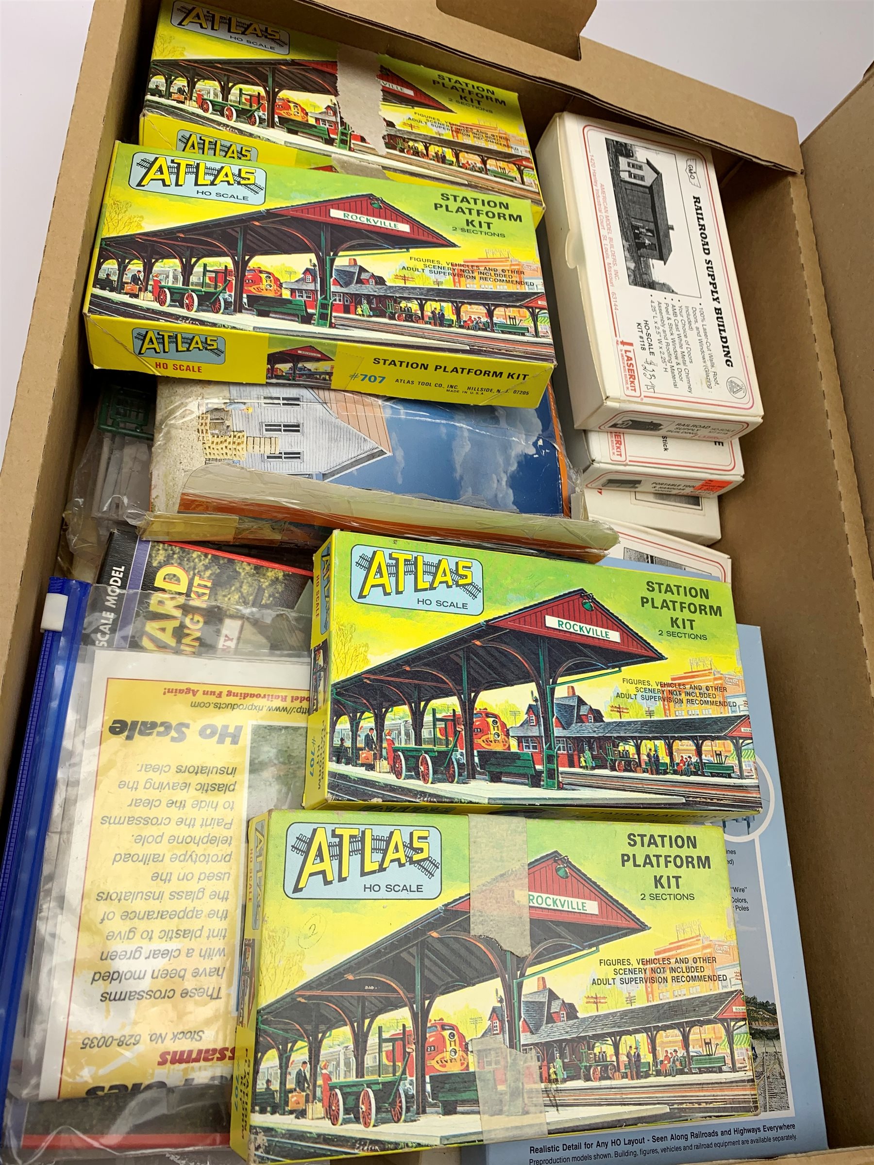 HO scale fourteen unmade trackside building construction kits