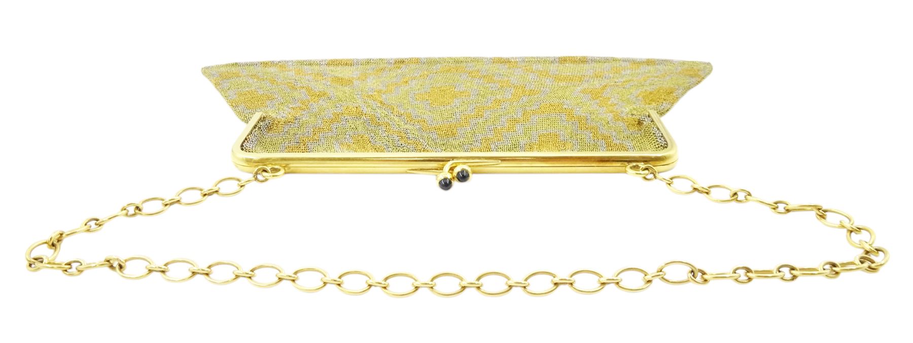 French tri-coloured gold mesh purse, with 18ct gold bar clasp and 18ct gold oval link chain, with cabochon sapphire set clasp, eagle hallmark