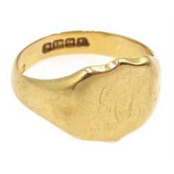  18ct gold signet ring Birmingham 1918, 7.37gm  