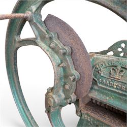 Taylor & Parsons - 19th century cast iron chaff cutter